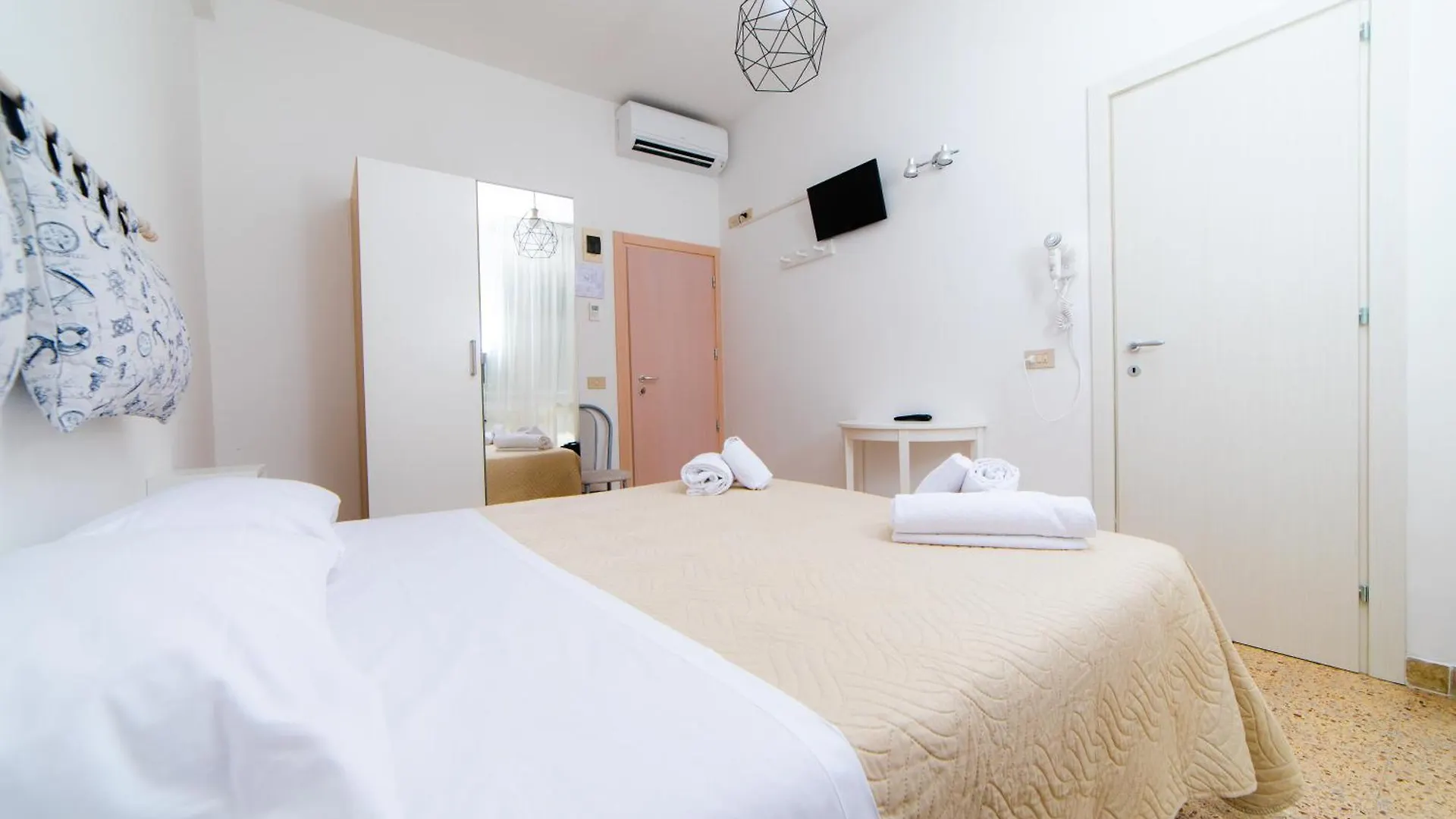 Hotel 21 Riccione